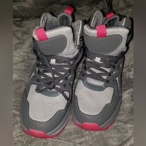 Stylish Women's High-Top Sneakers in Gray and Pink